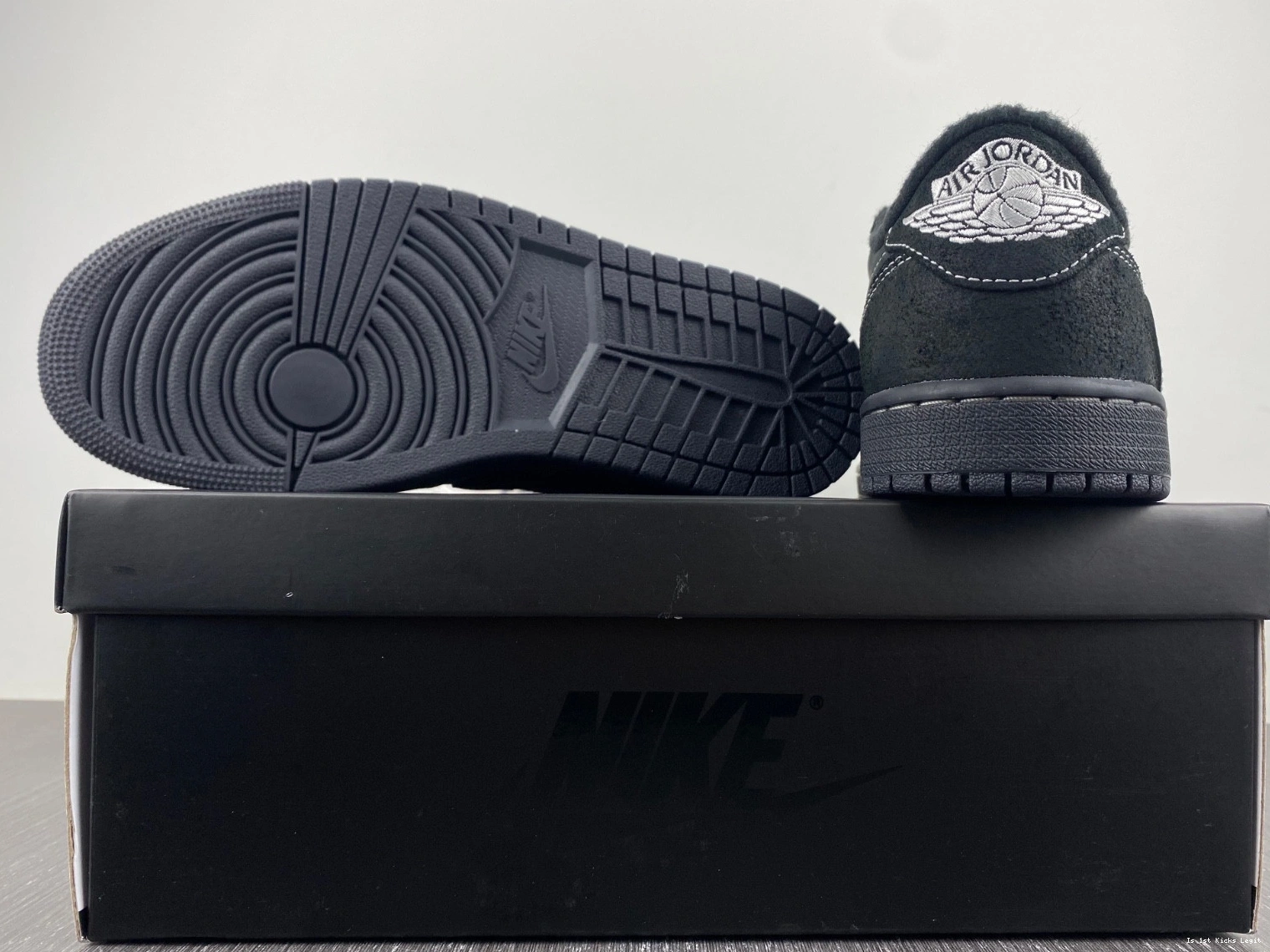 x ravis “Black  Air Phantom” Jordan Low 1 Scott DM7866-001 0921